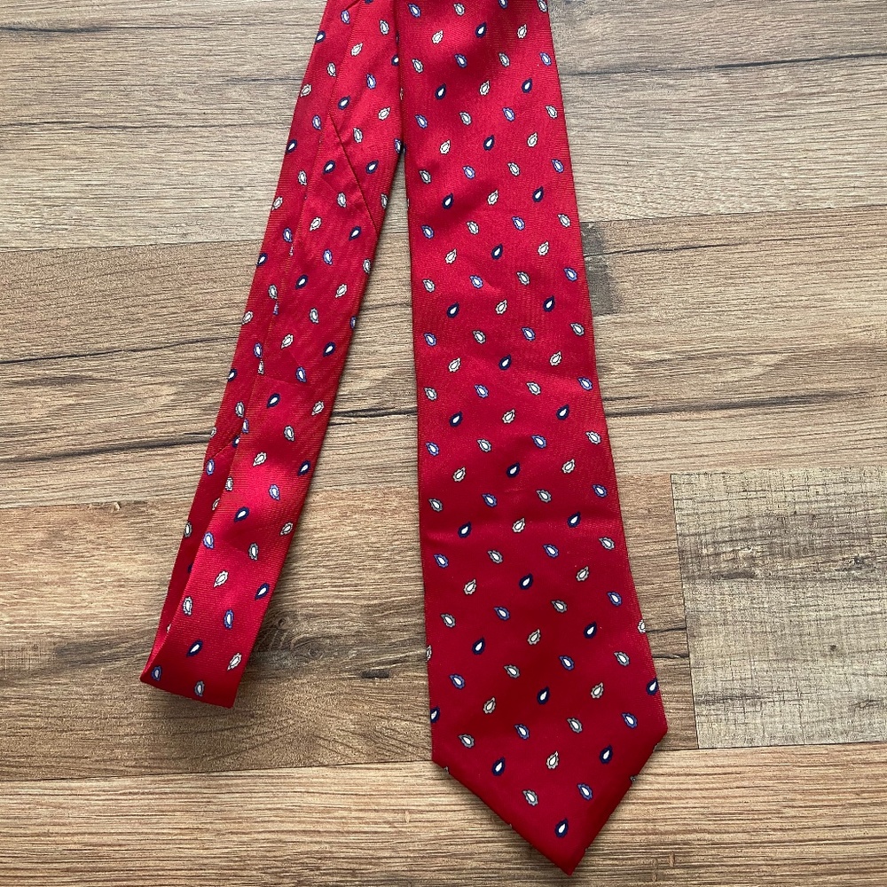 3/$15 ISACO red and blue paisley pattern silk tie